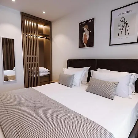 Blutique & Balconies 아파트 *